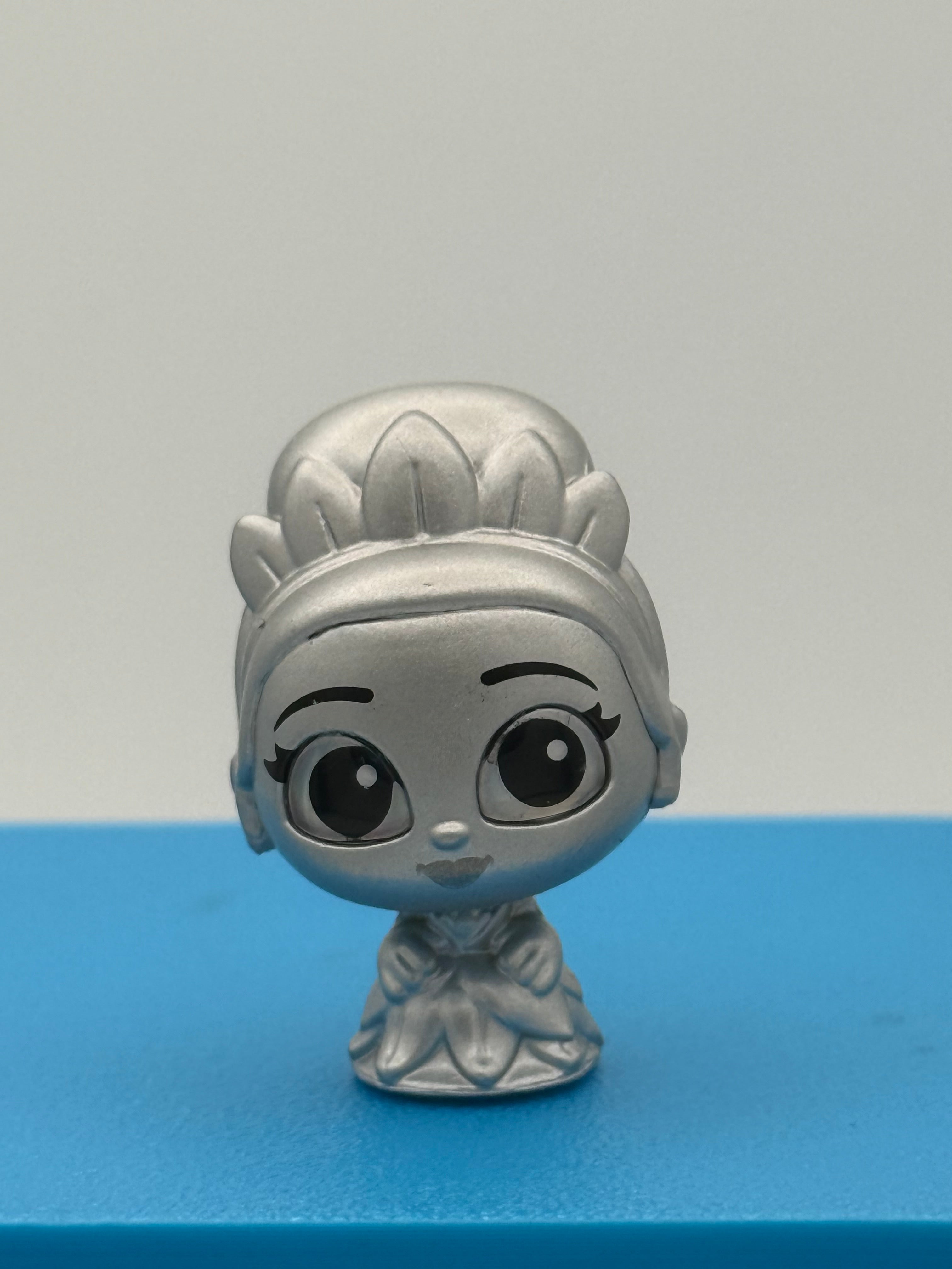 Tiana, Pre-Owned Disney Doorables, Disney 100 Platinum Collection