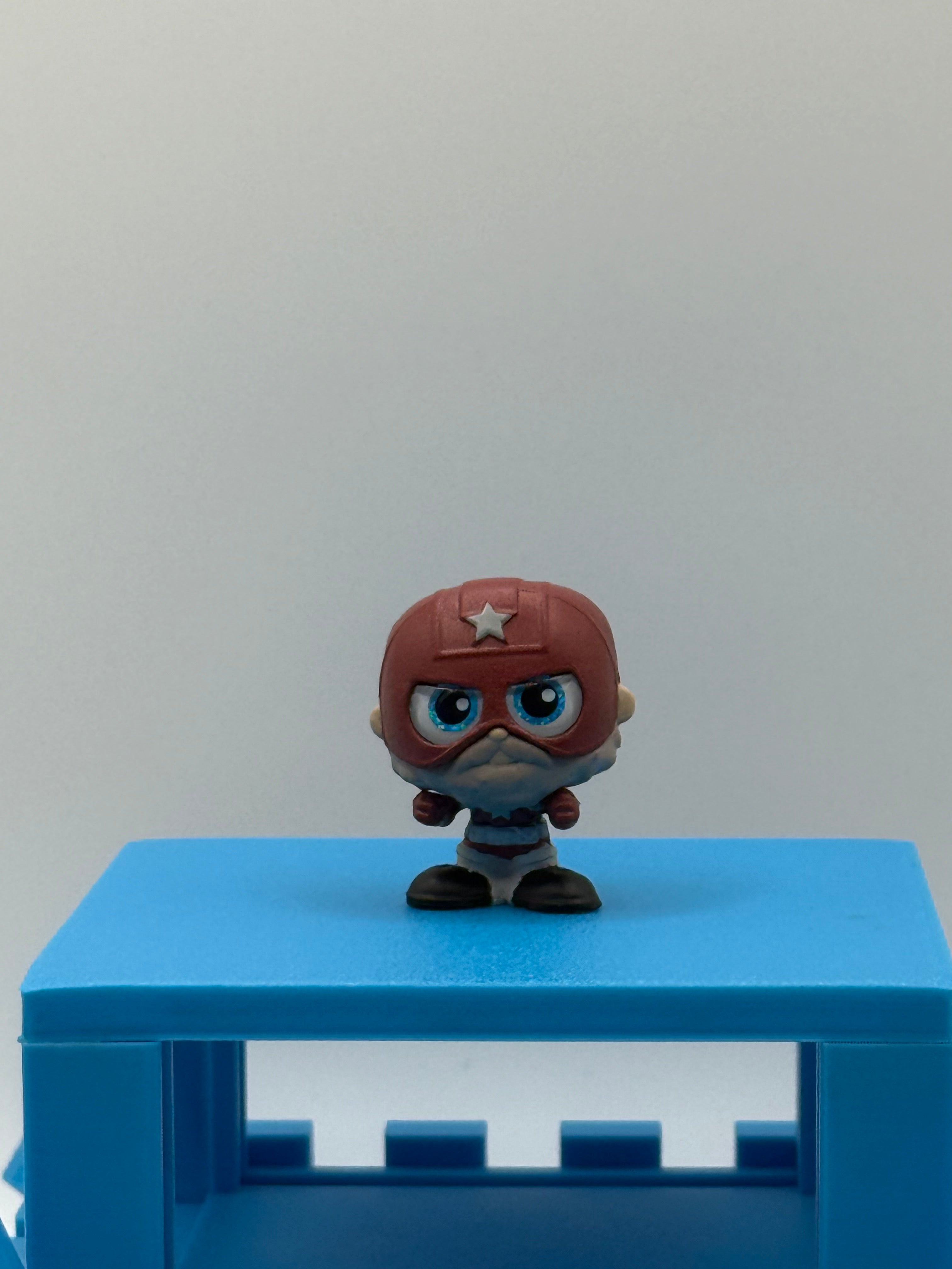 Red Guardian, Pre-Owned Marvel Doorables, Series 3