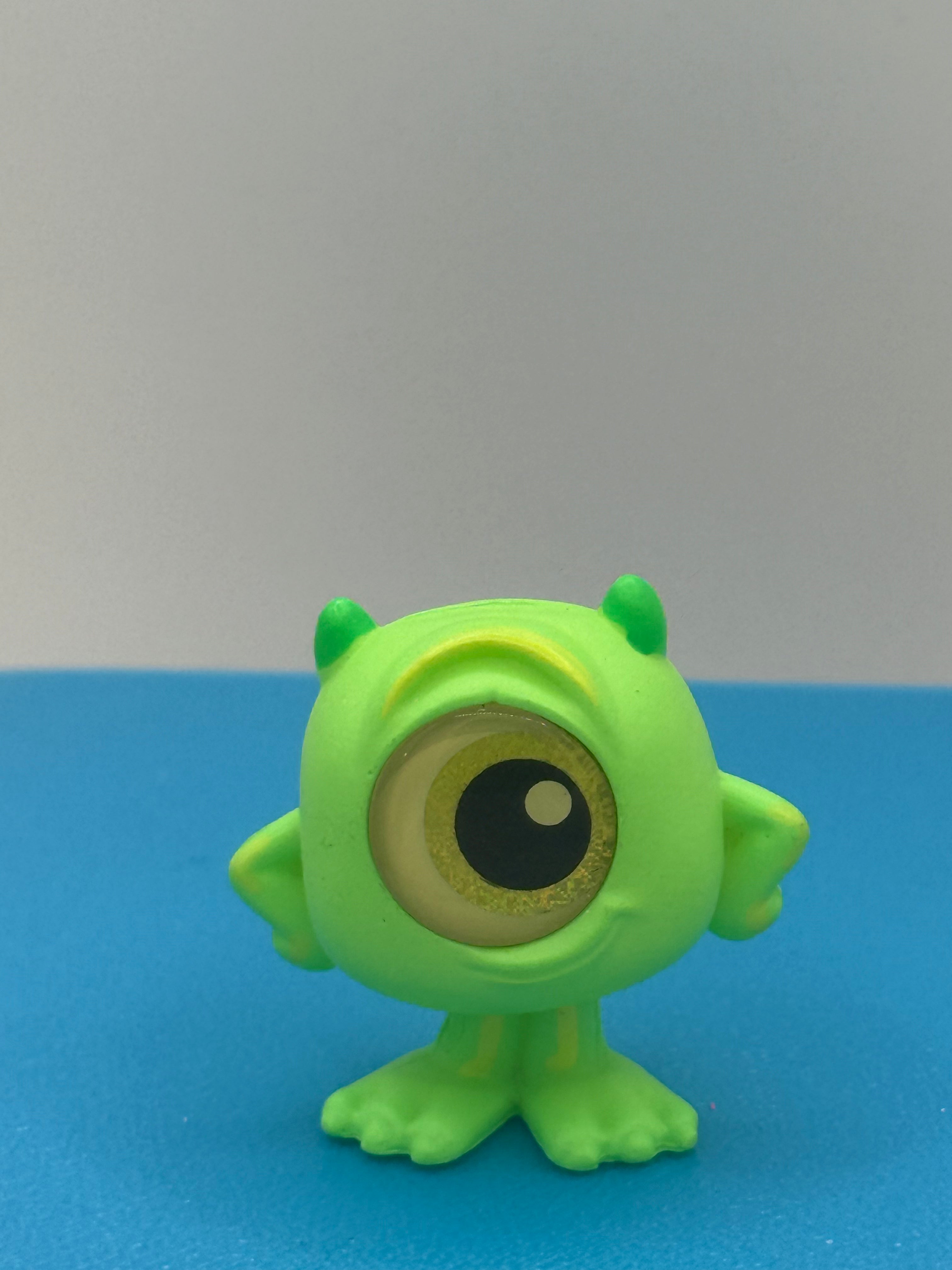 Mike Wazowski, Pre-Owned Disney Doorables, Neon Pop